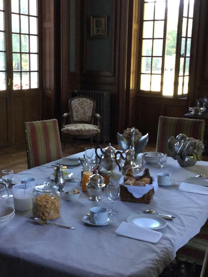 Chateau Du Val Larbont La Bastide-de-Serou Bagian luar foto